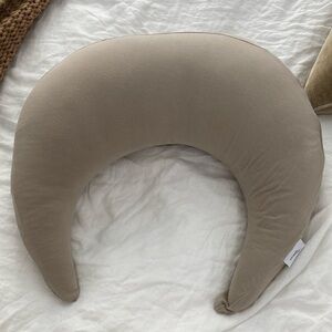 Snuggle me nursing pillow and cover